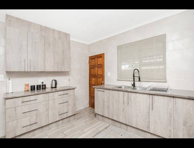 4 BEDROOM HOUSE FOR SALE IN MONUMENT